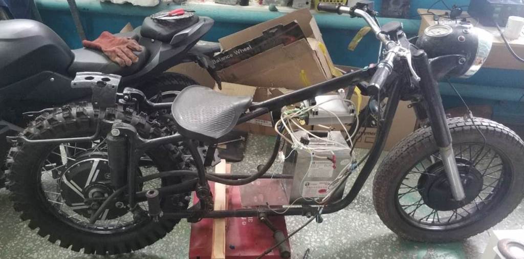 Custom  «Днепр» К-650